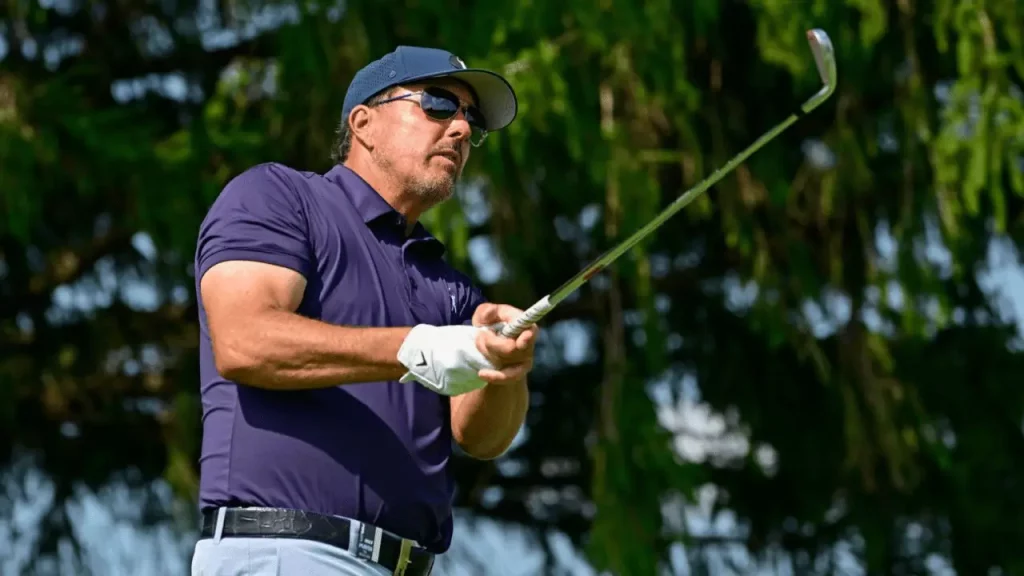 The Inspiring Career of Phil Mickelson: A Golfing Legend