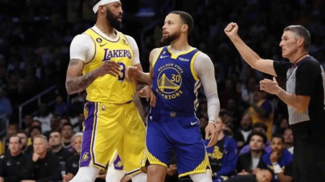 Warriors warriors vs lakers lakers vs warriors Golden State Warriors LeBron James Lonnie Walker Anthony Davis Jordan Poole Los Angeles Lakers la lakers lakers warriors Lonnie Walker IV warriors lakers Related News