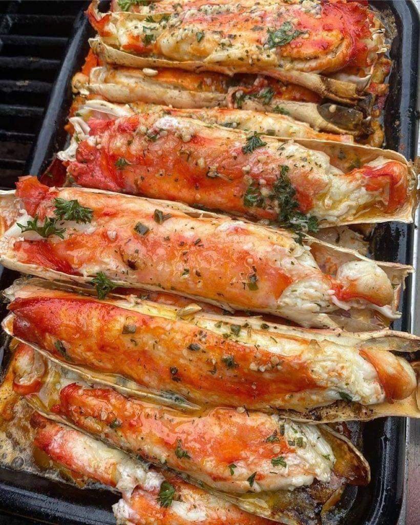 BAKED CRAB LEGS